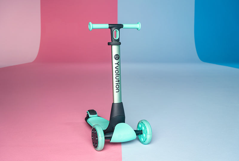 YVolution I YGlider Nua Scooter (Green)