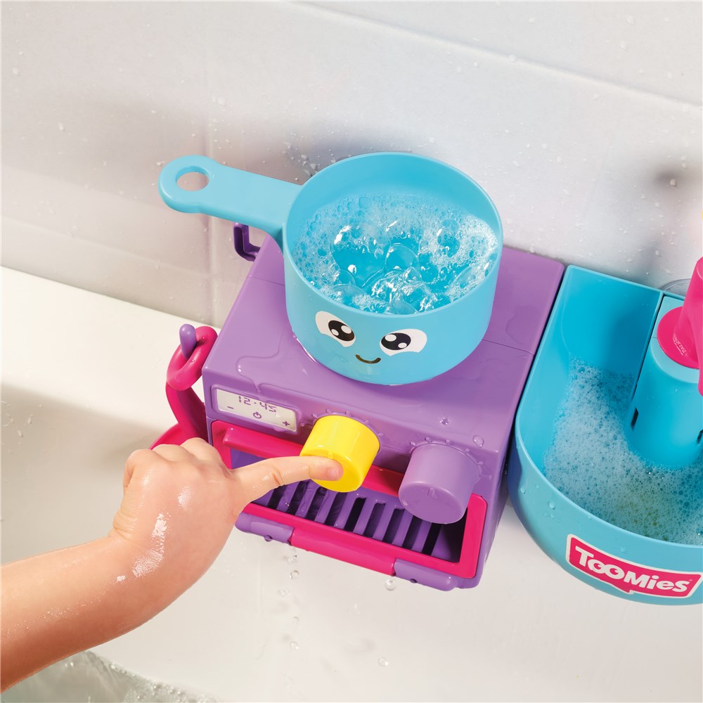 Toomies I Bubble and Bake Bathtime Kitchen